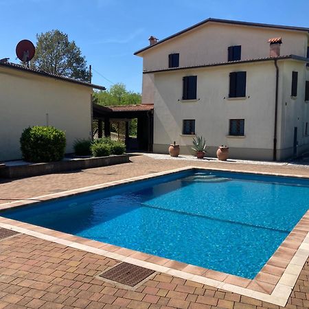 Ca' Vanello Borgo Tossignano Buitenkant foto