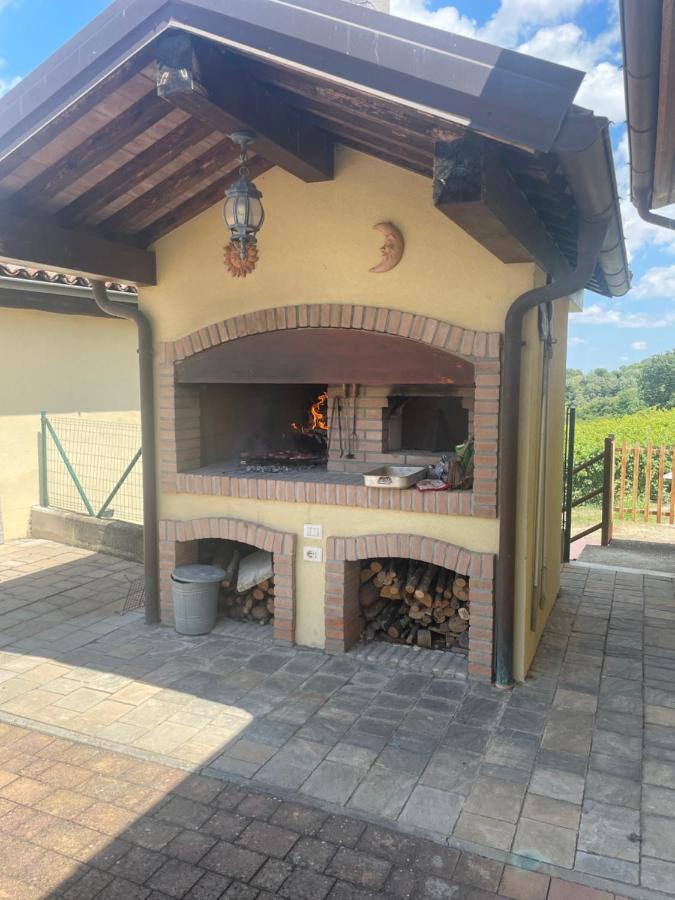 Ca' Vanello Borgo Tossignano Buitenkant foto
