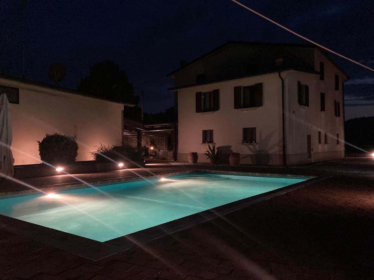 Ca' Vanello Borgo Tossignano Buitenkant foto