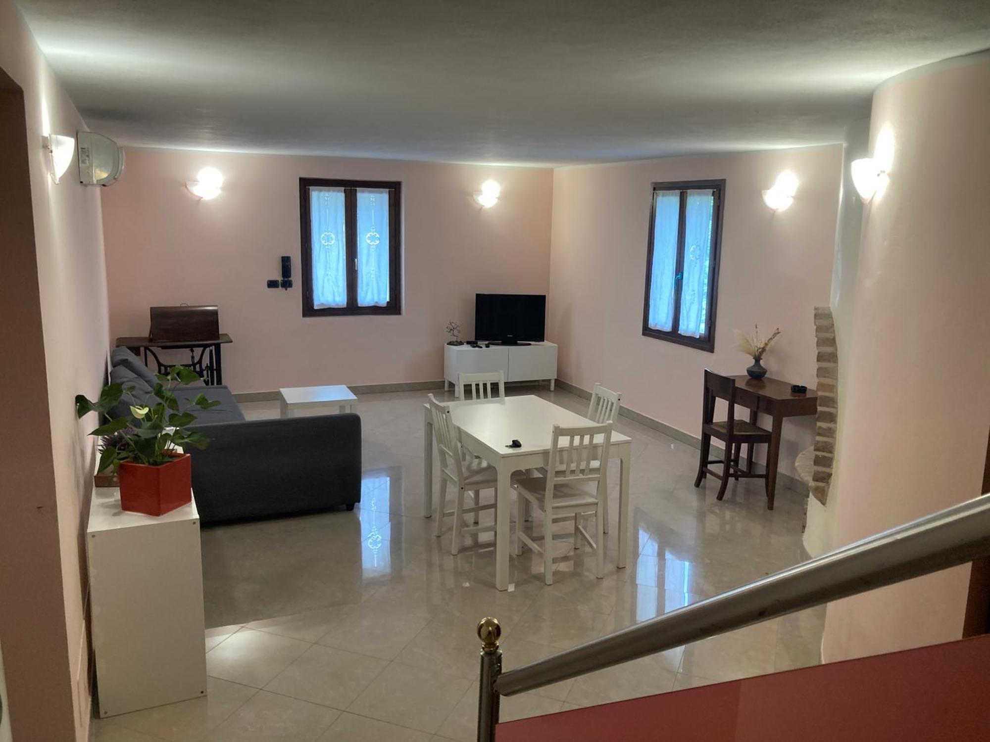 Ca' Vanello Borgo Tossignano Buitenkant foto